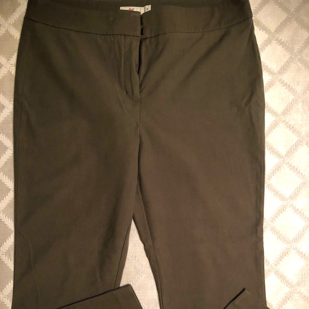 Vineyard Vines Olive Green Cropped Ankle Pants